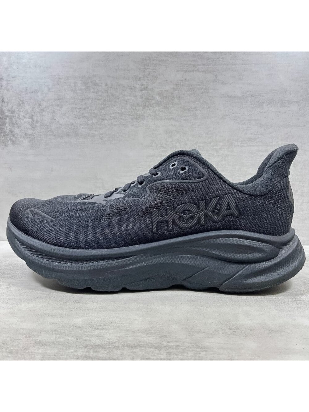 Hoka One One Clifton 10 Running Shoes - Men's Size 12 - Black
